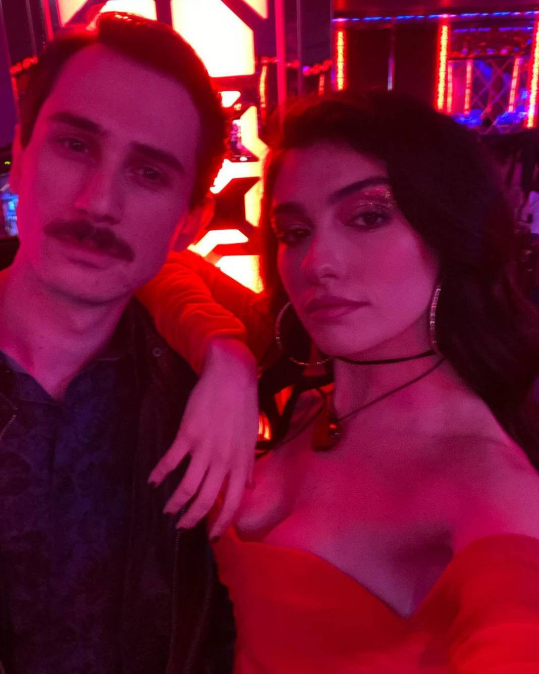 İnci Taneleri'nin Dilberi Hazar Ergüçlü'den sosyal medyayı sallayan pozlar - Resim: 8